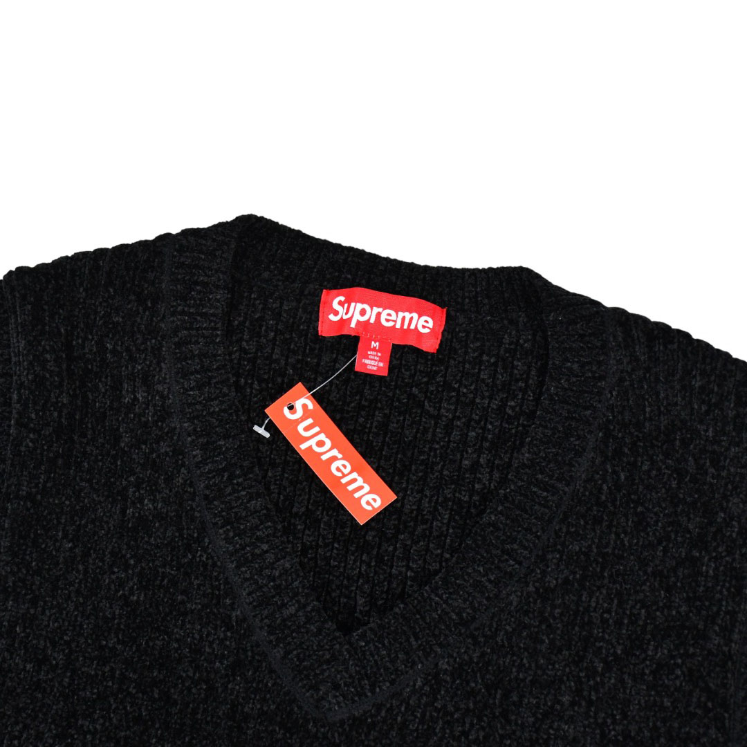 Supreme Chenille Sweater Vest  - EUR FASHION