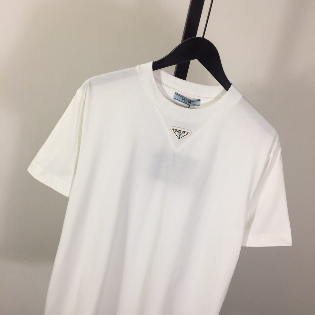 Prada Cotton  T-shirt  - EUR FASHION