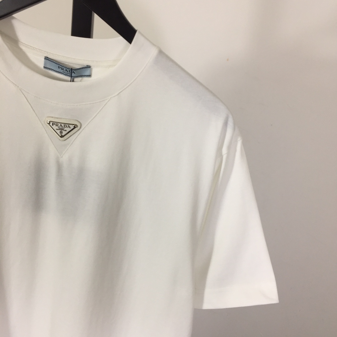 Prada Cotton  T-shirt  - EUR FASHION