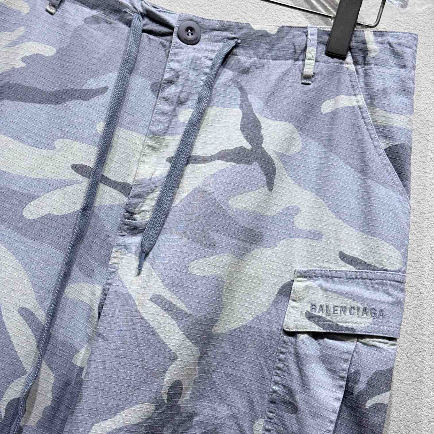 Balenciaga Large Cargo Pants In Light Grey - EUR FASHION