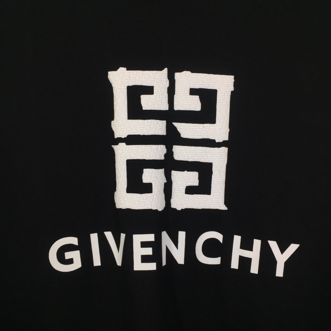 Givenchy Short-sleeved T-shirt In Cotton - EUR FASHION