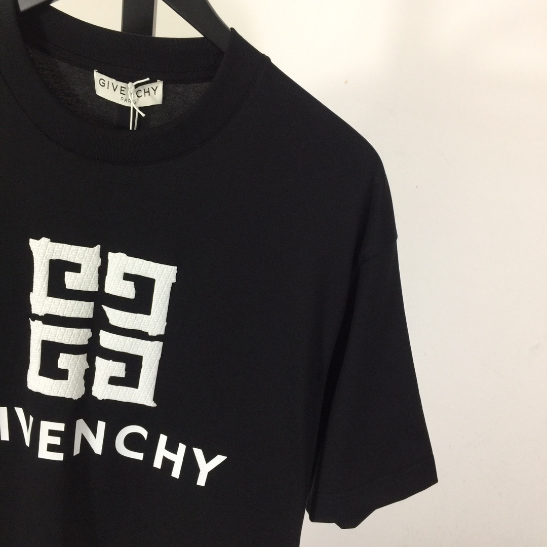 Givenchy Short-sleeved T-shirt In Cotton - EUR FASHION