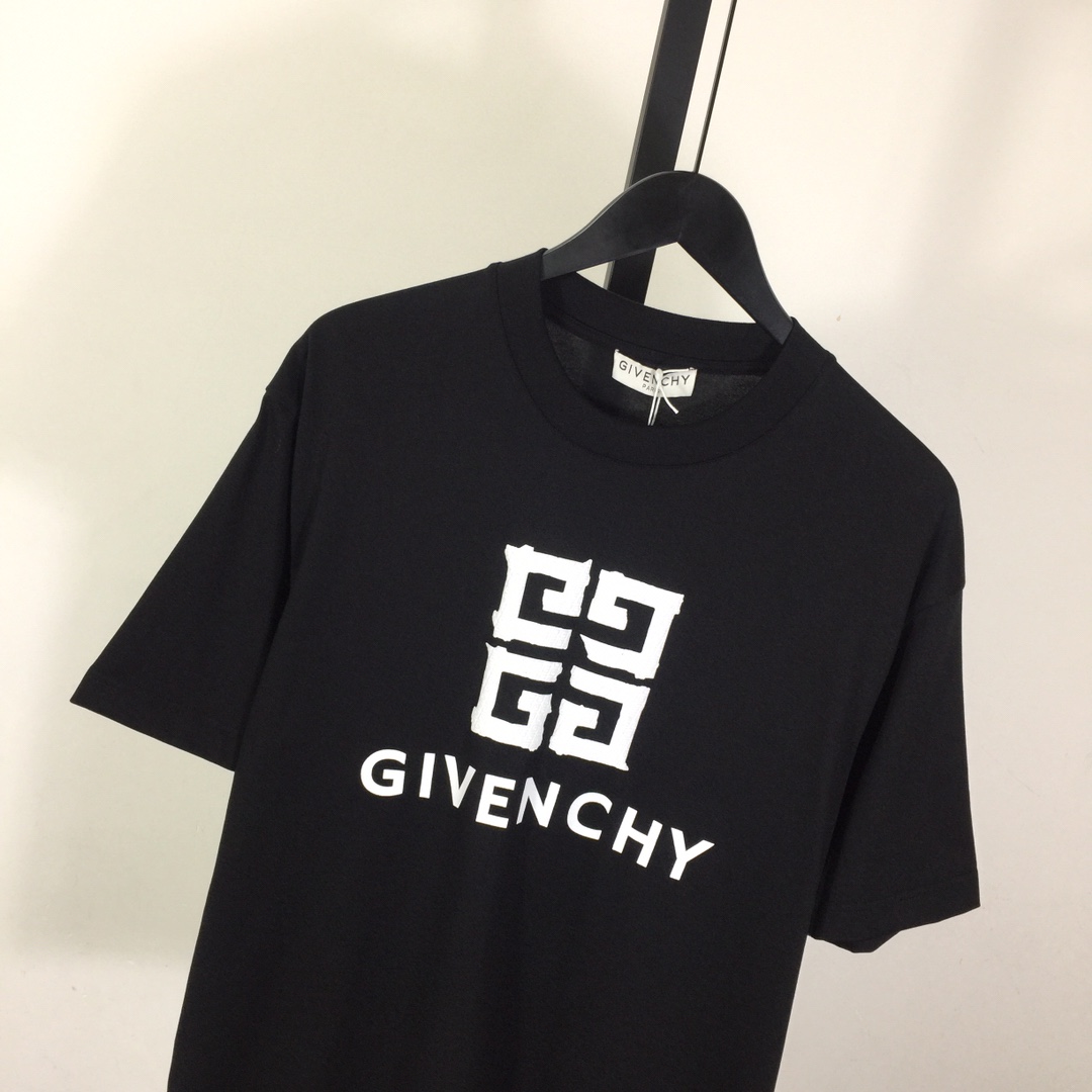 Givenchy Short-sleeved T-shirt In Cotton - EUR FASHION