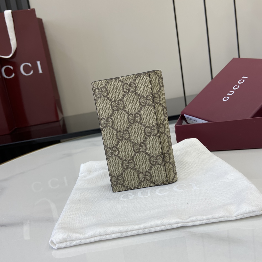 Gucci GG Emblem Bi-fold Card Case  - EUR FASHION