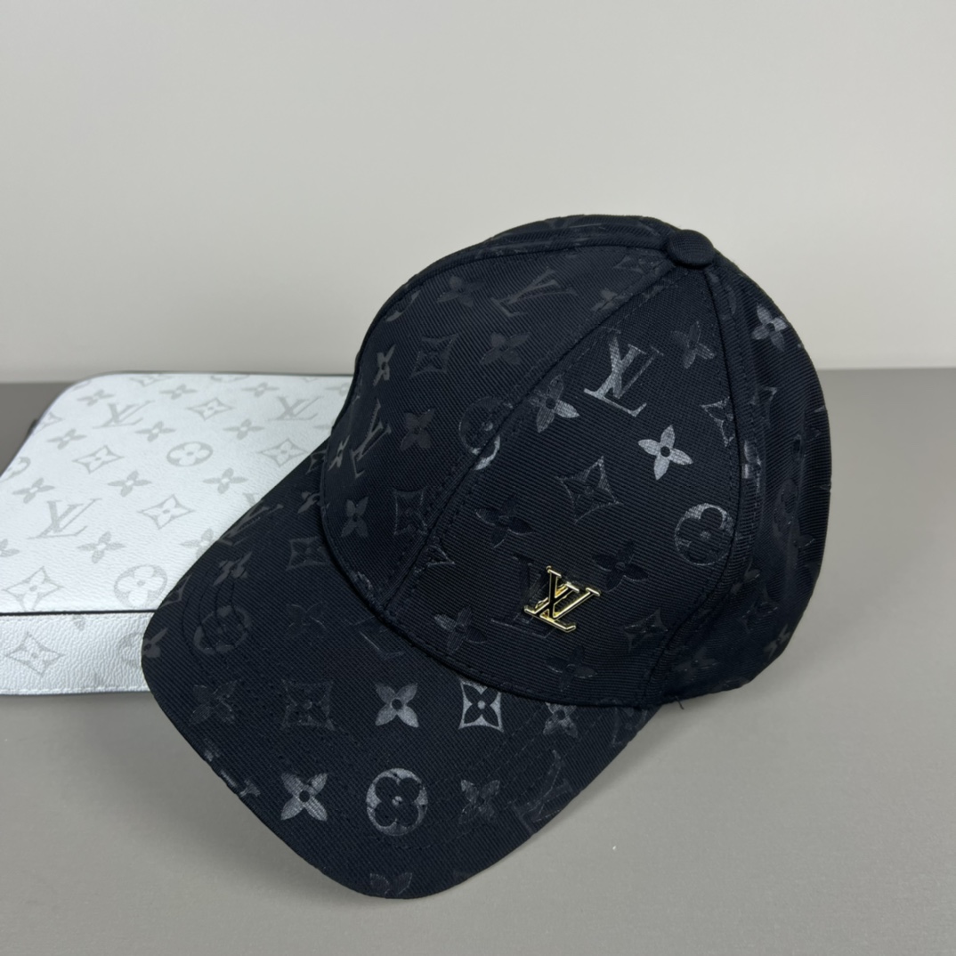 Louis Vuitton Monogram Cap - EUR FASHION