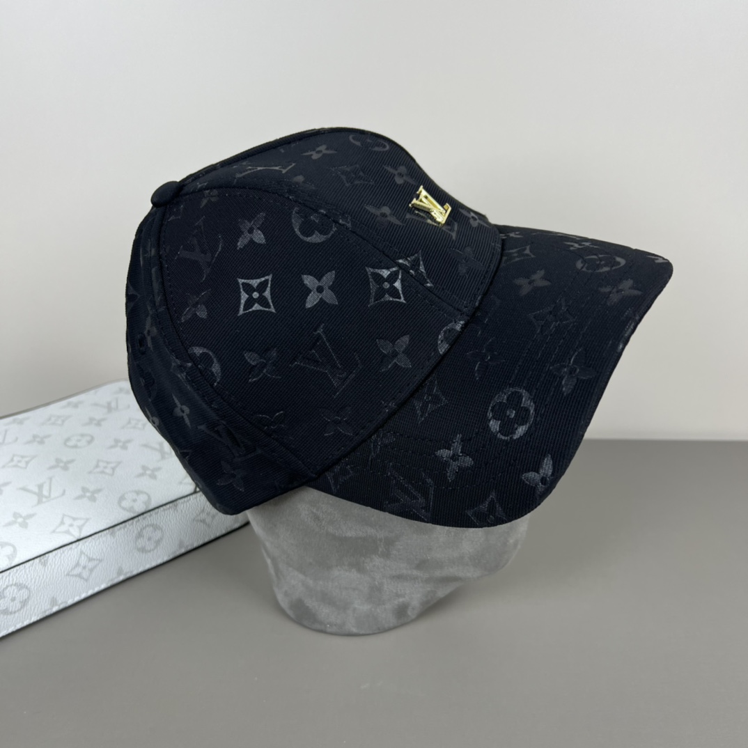 Louis Vuitton Monogram Cap - EUR FASHION