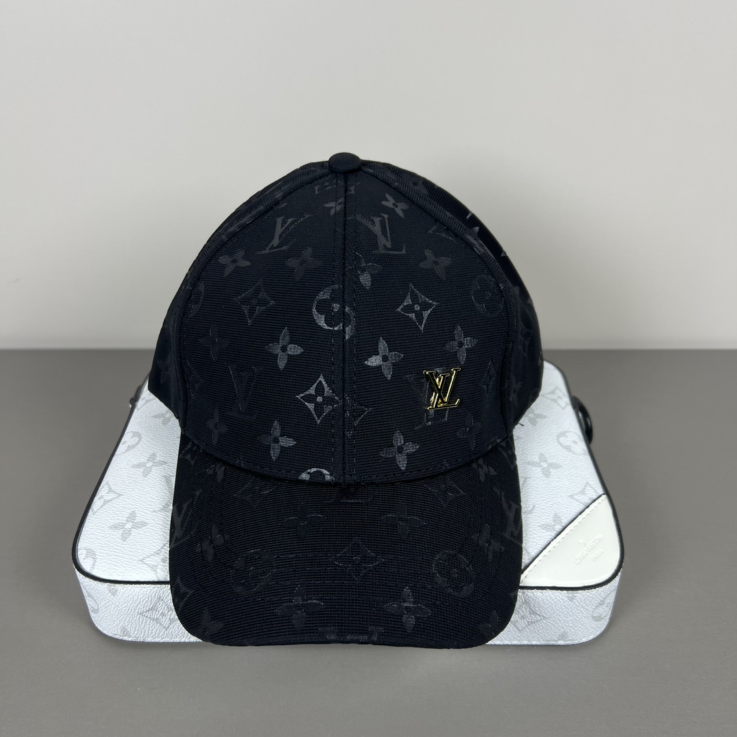 Louis Vuitton Monogram Cap - EUR FASHION