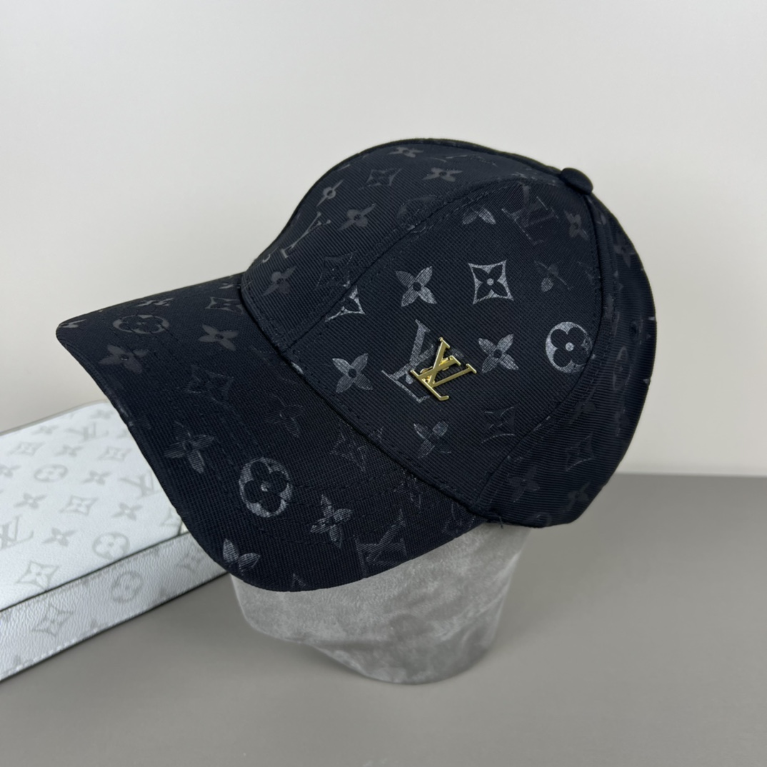 Louis Vuitton Monogram Cap - EUR FASHION