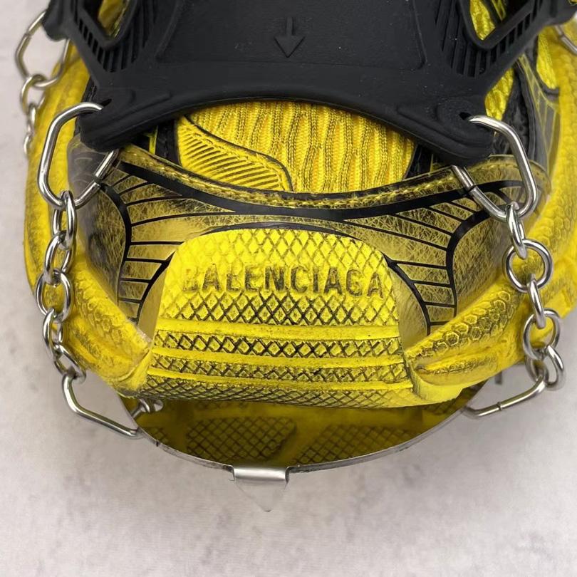 Balenciaga 3XL Ski Sneaker In Yellow And Black Mesh And Polyurethane - EUR FASHION