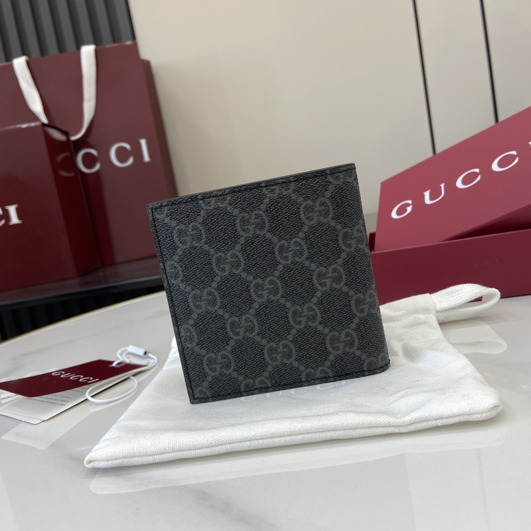 Gucci GG Emblem Bi-fold Wallet  - EUR FASHION