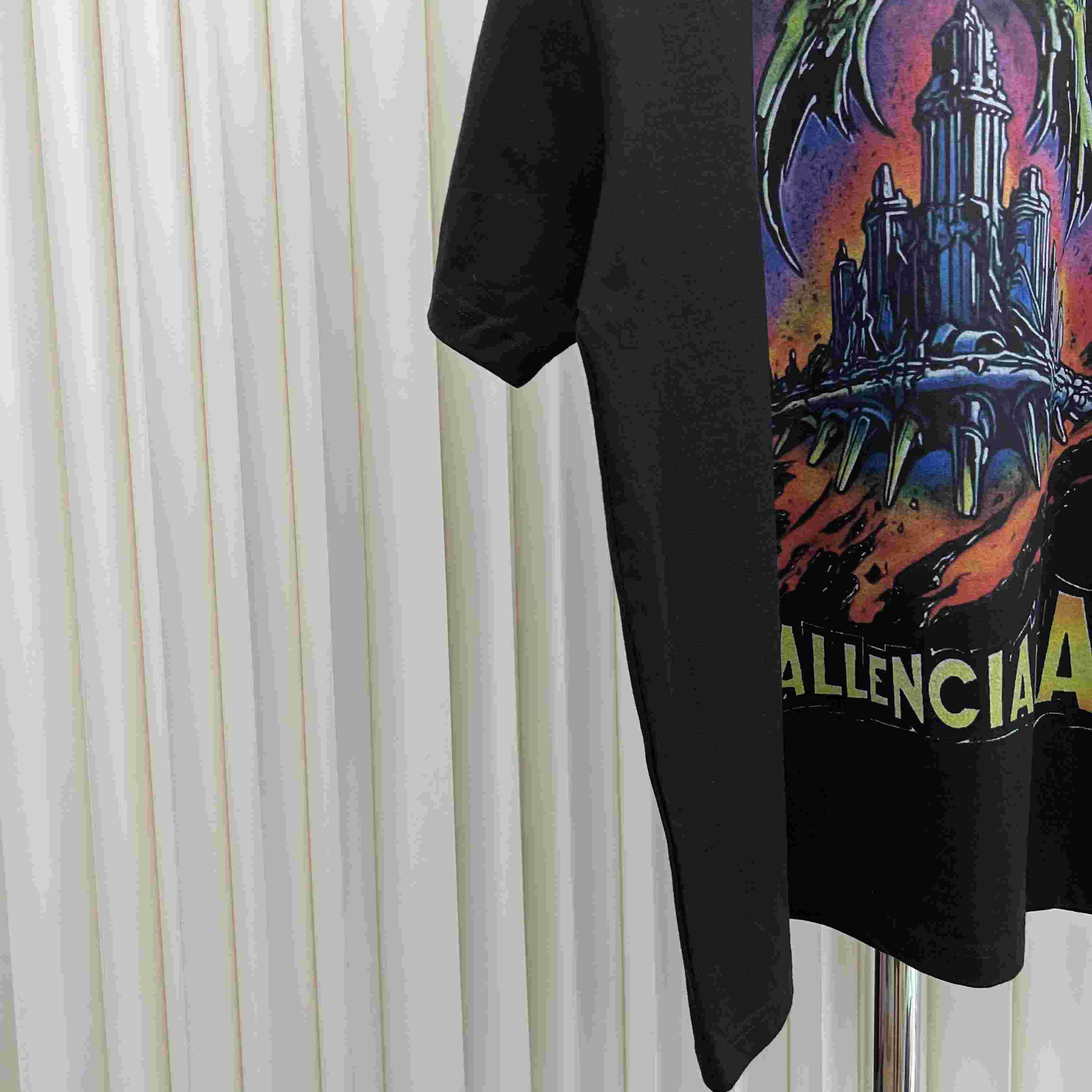 Balenciaga T-Shirt  - EUR FASHION