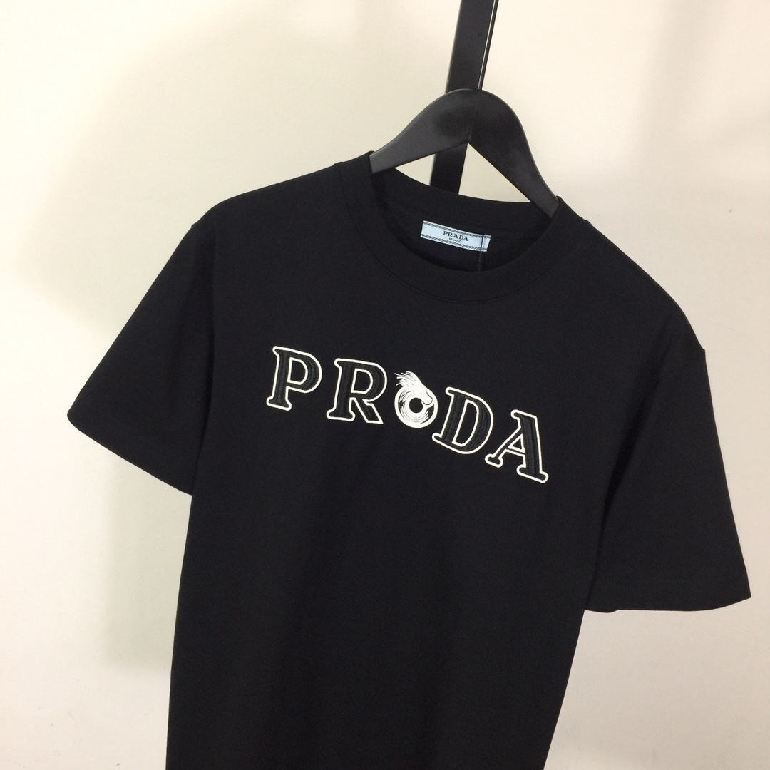 Prada Cotton  T-shirt  - EUR FASHION