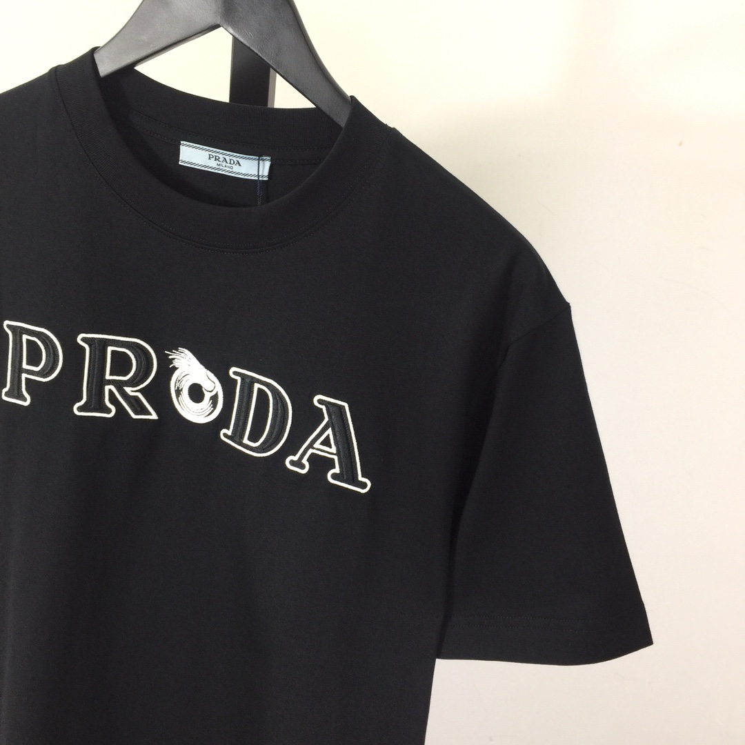 Prada Cotton  T-shirt  - EUR FASHION