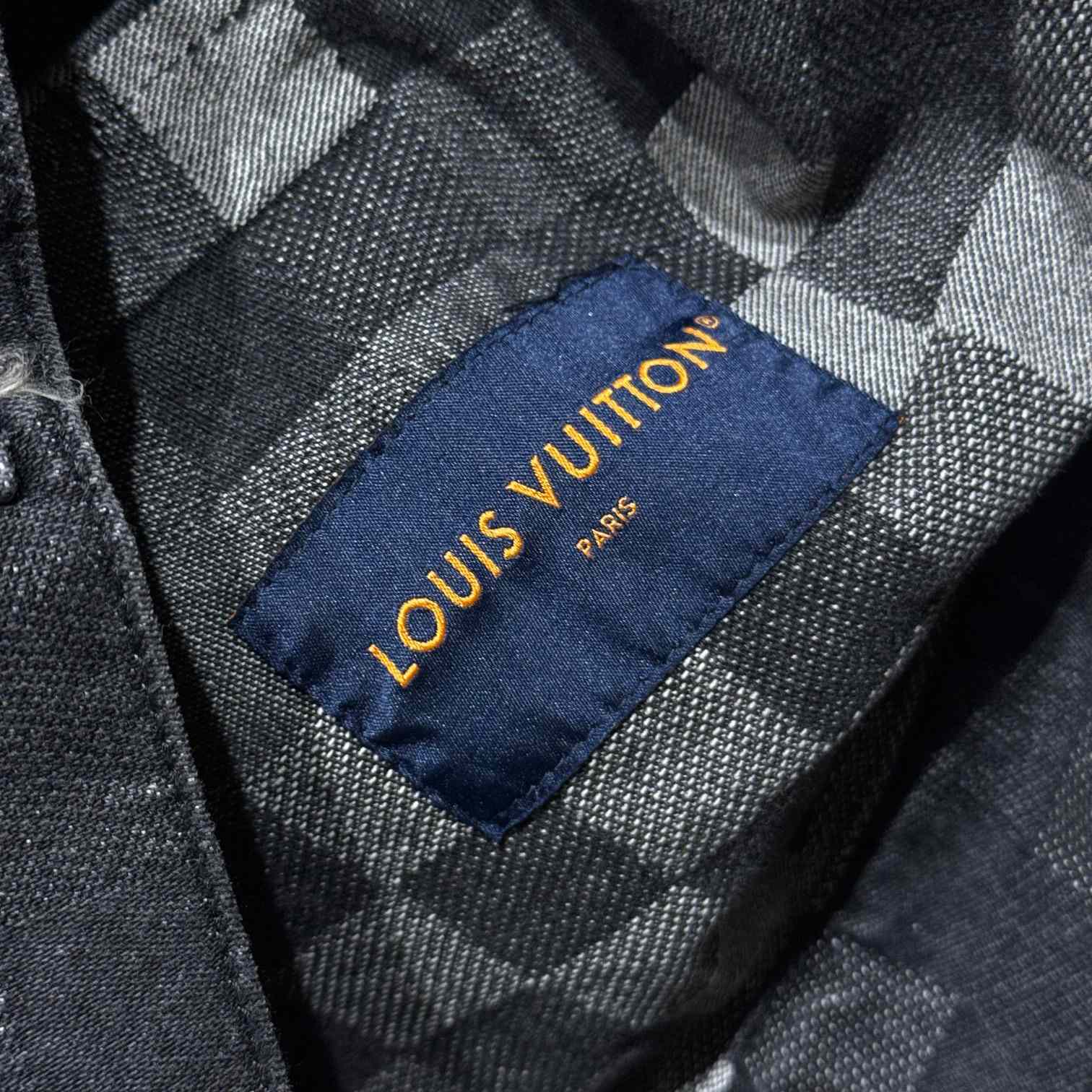 Louis Vuitton Damoflage Classic Denim Jacket  1AHEBJ - EUR FASHION