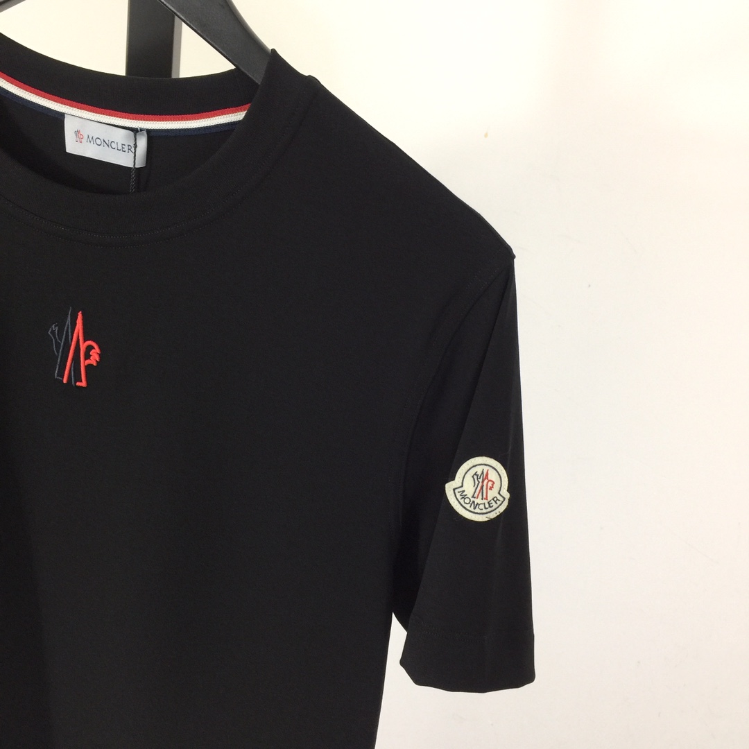 Moncler Logo Cotton T-shirt - EUR FASHION