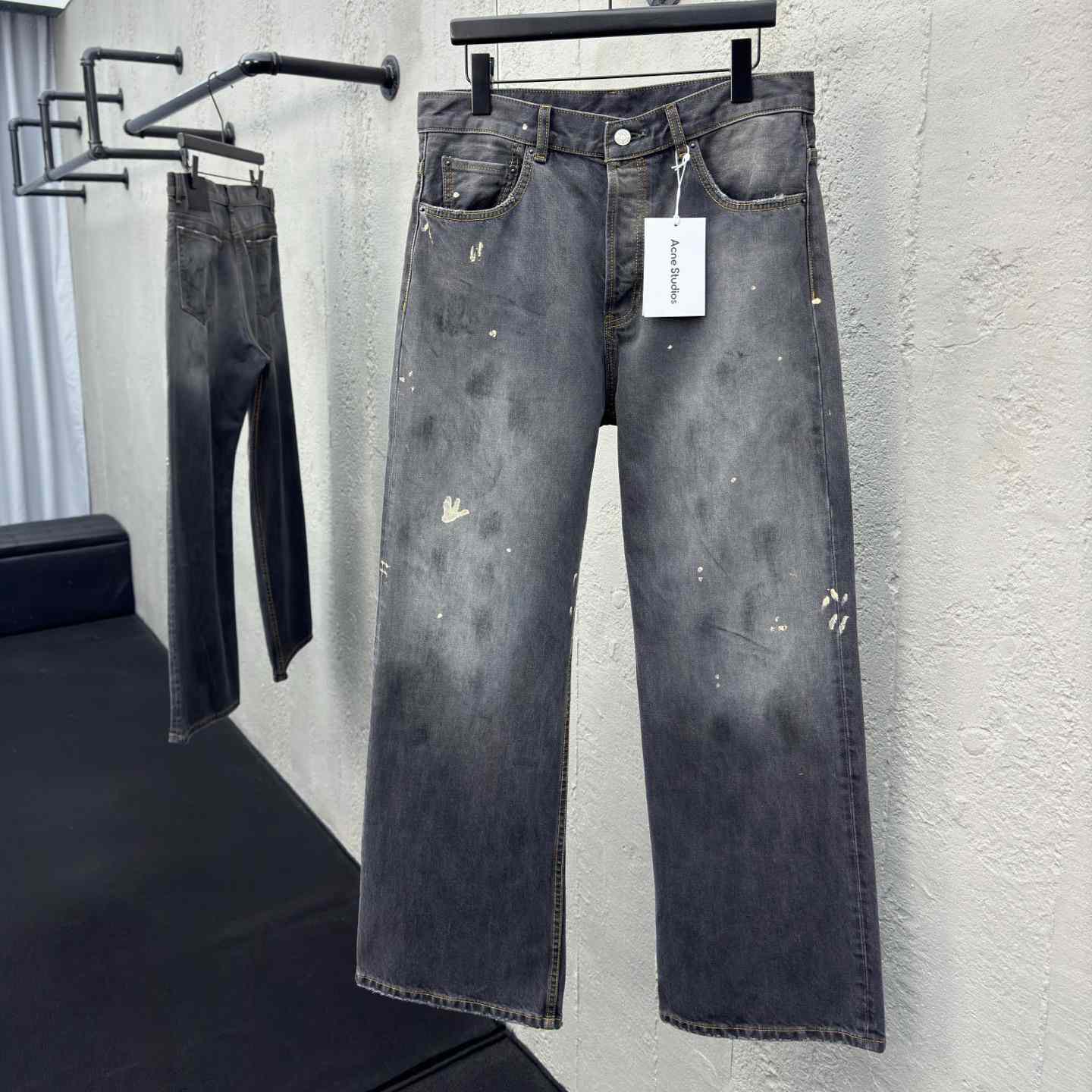 Acne Studios  Loose Fit Jeans - EUR FASHION