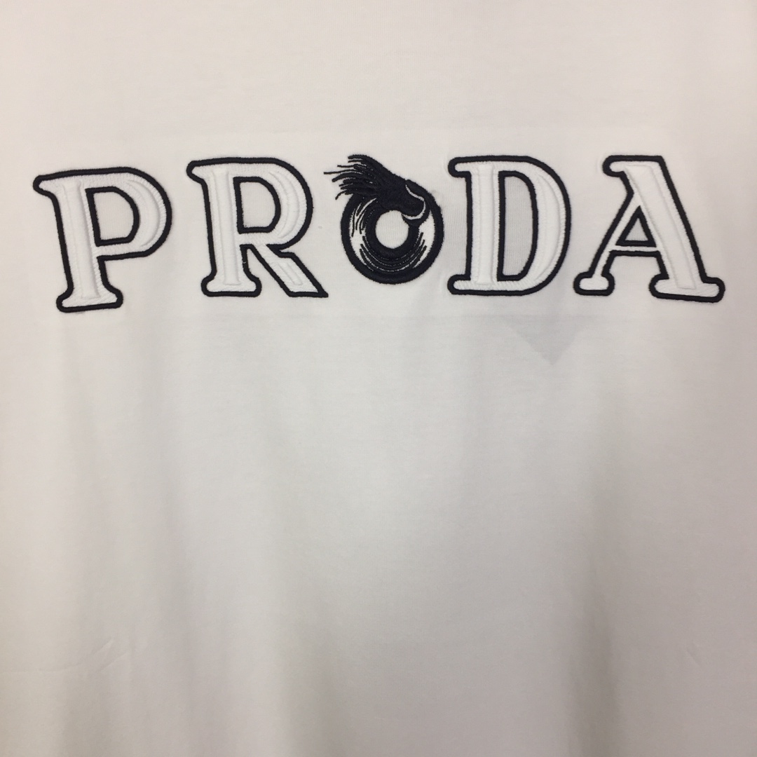 Prada Cotton  T-shirt  - EUR FASHION