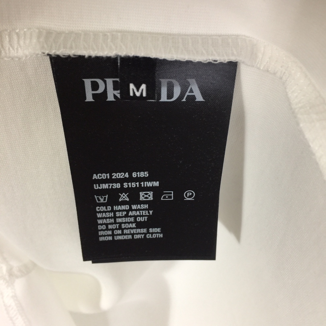 Prada Cotton  T-shirt  - EUR FASHION