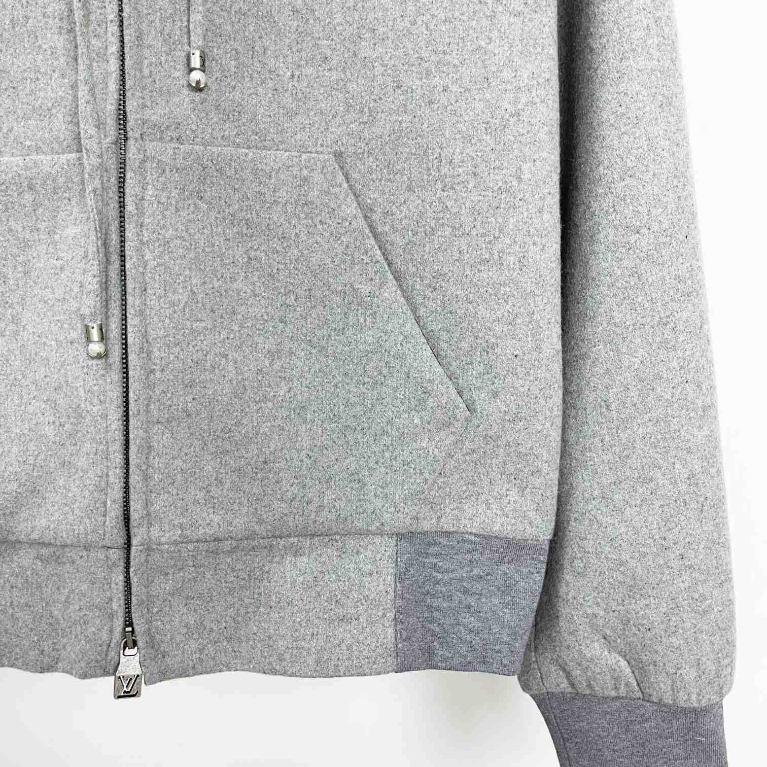 Louis Vuitton Tailored Technical Wool Hooded Blouson     1AFYBT - EUR FASHION