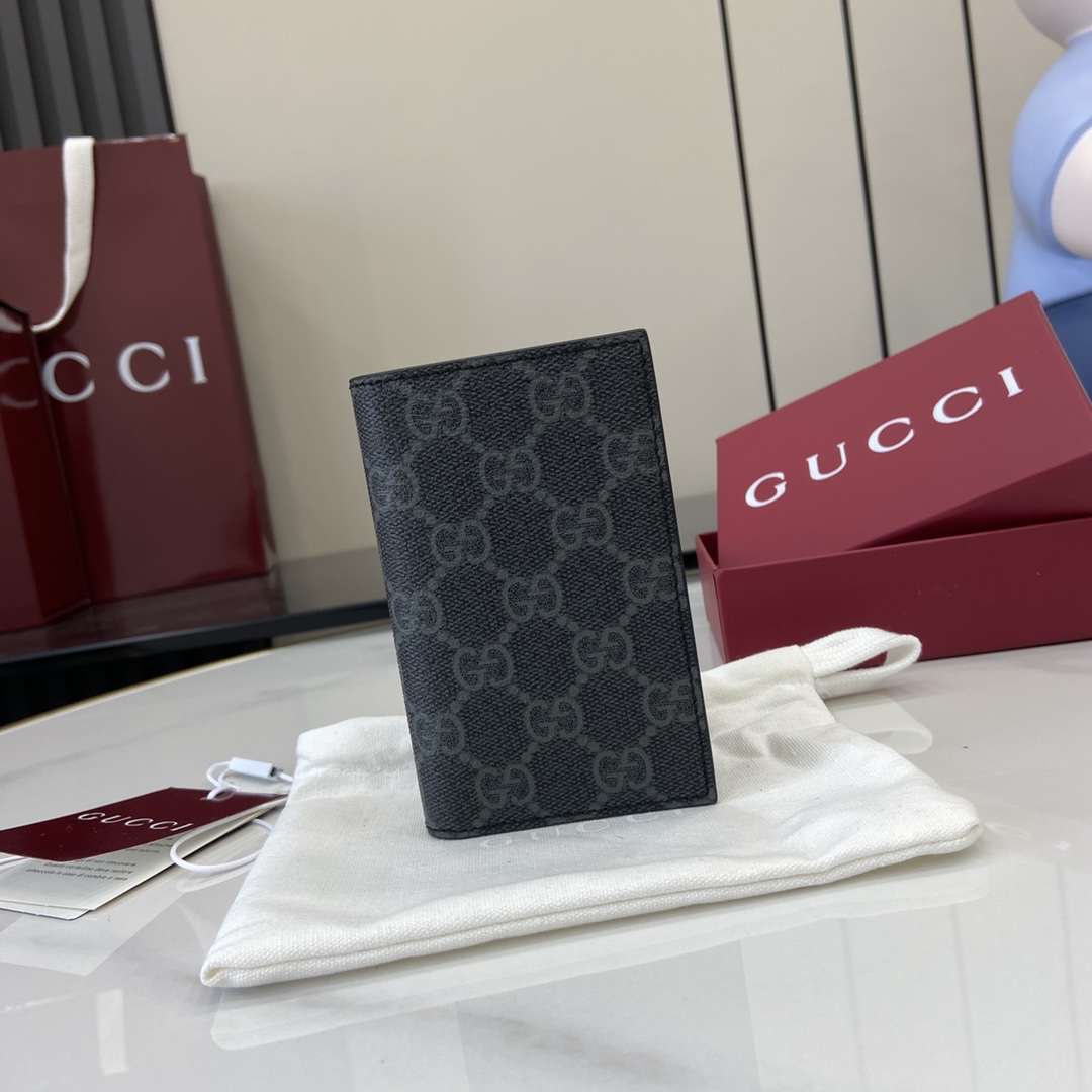 Gucci GG Emblem Bi-fold Card Case  - EUR FASHION