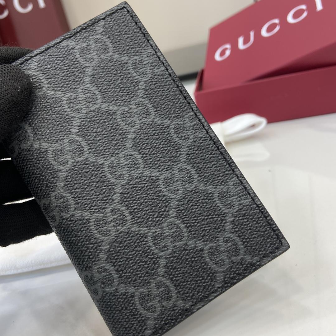 Gucci GG Emblem Bi-fold Card Case  - EUR FASHION