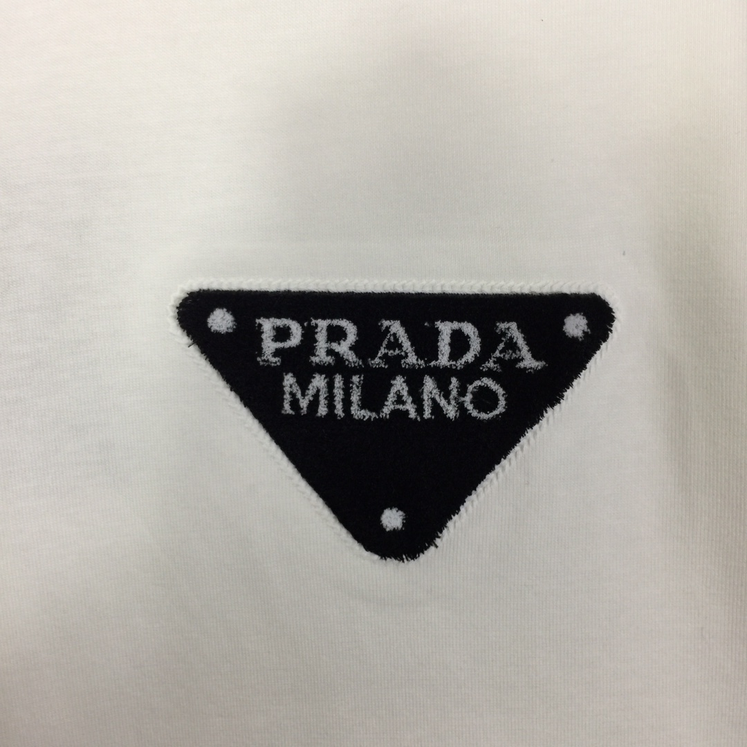 Prada Cotton  T-shirt  - EUR FASHION