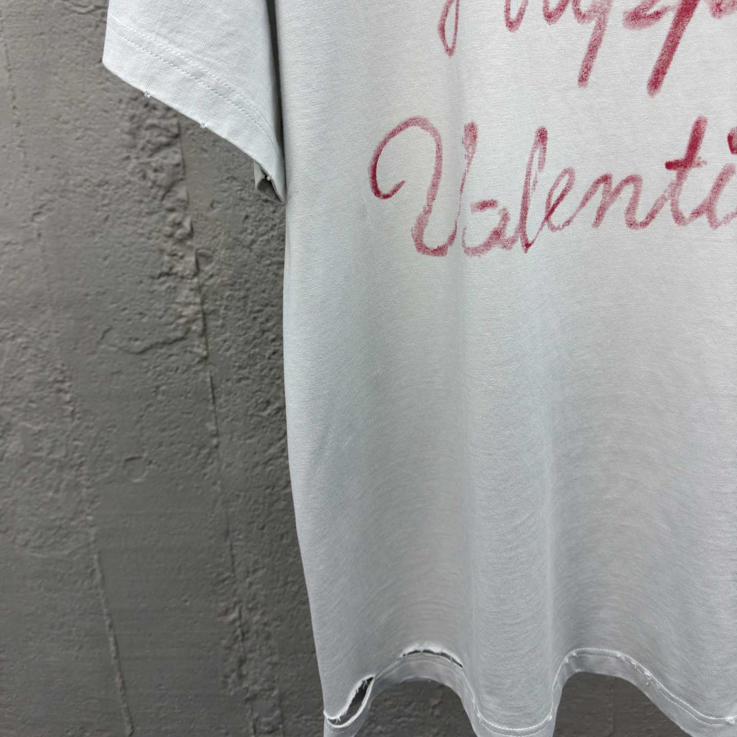 Balenciaga Lipstick Valentines T-Shirt Small Fit In Dirty White Tubular Jersey - EUR FASHION