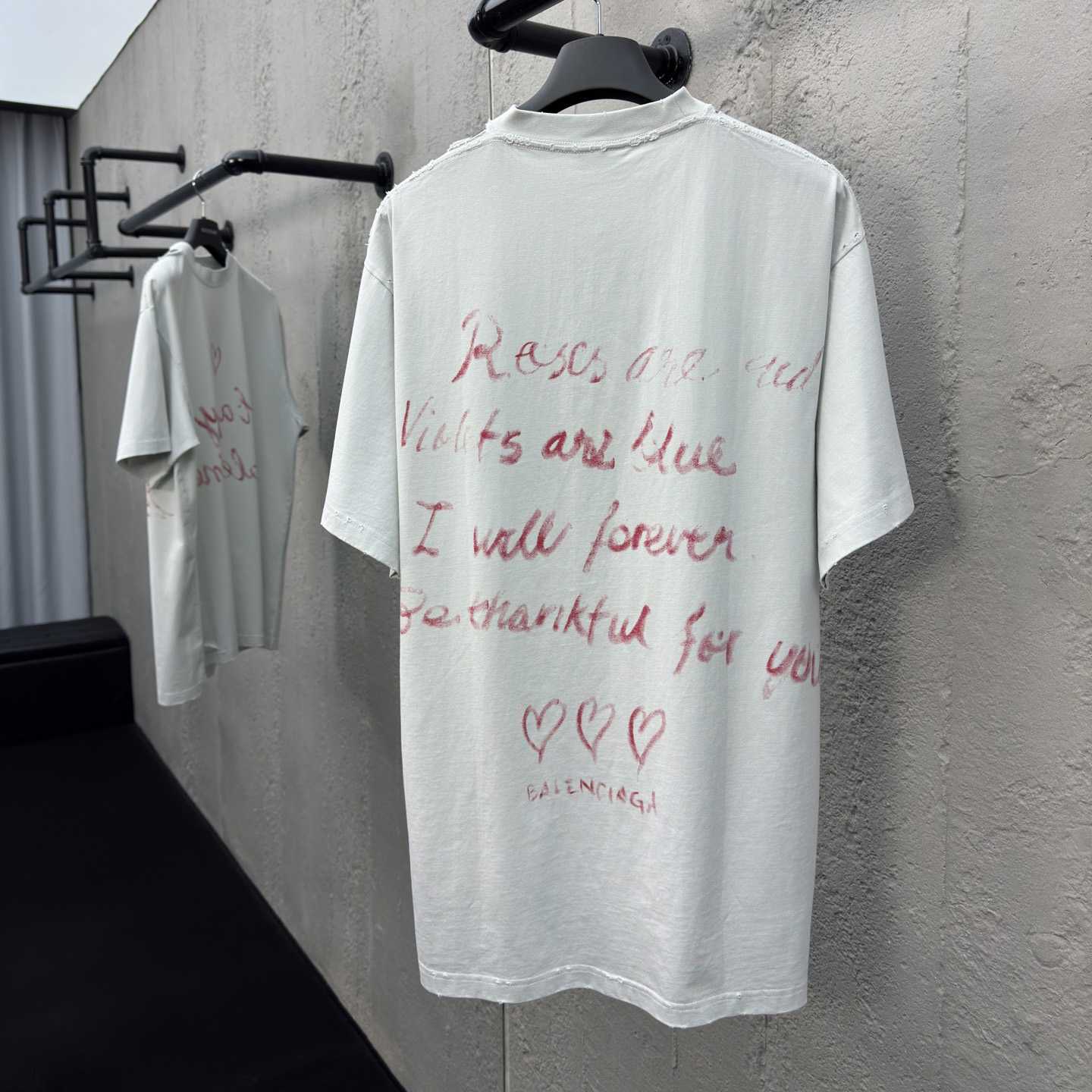 Balenciaga Lipstick Valentines T-Shirt Small Fit In Dirty White Tubular Jersey - EUR FASHION