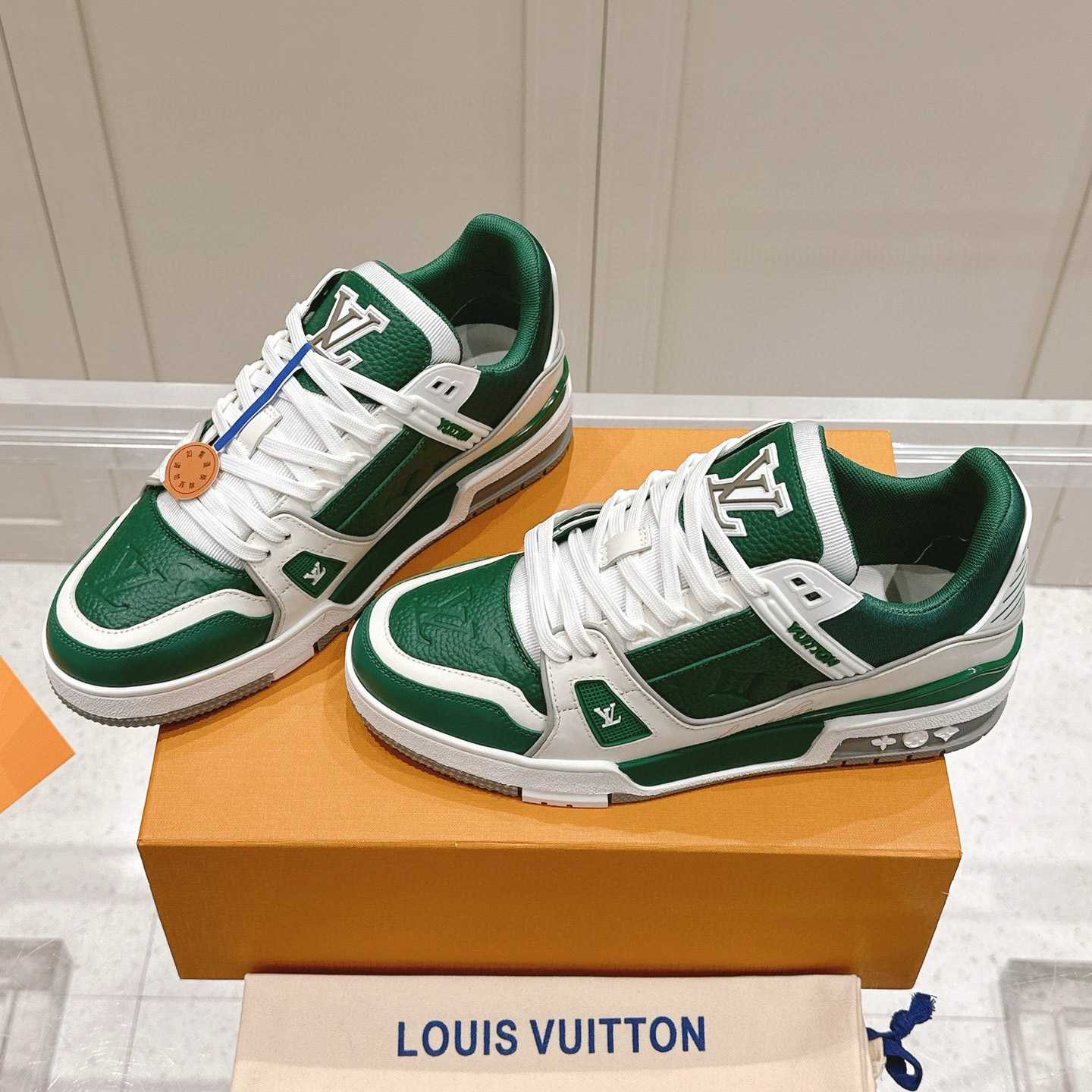 Louis Vuitton LV Trainer Sneaker  1ADHRG - EUR FASHION