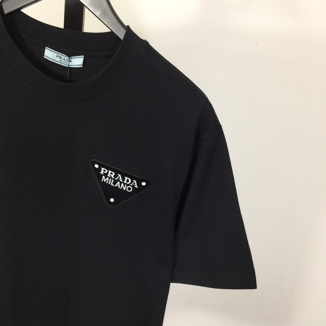 Prada Cotton  T-shirt  - EUR FASHION