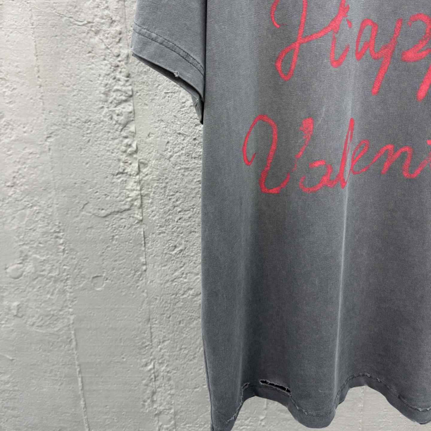 Balenciaga Lipstick Valentines T-Shirt Small Fit  - EUR FASHION